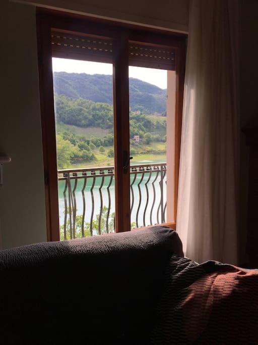 Ferienwohnung Casa Sul Lago Nonna Gio' Colle di Tora Exterior foto